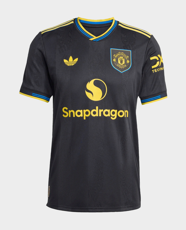 Striker Store Manchester United 2025-26 third jersey black with club crest and yellow Snapdragon sponsor logo blue yellow trim