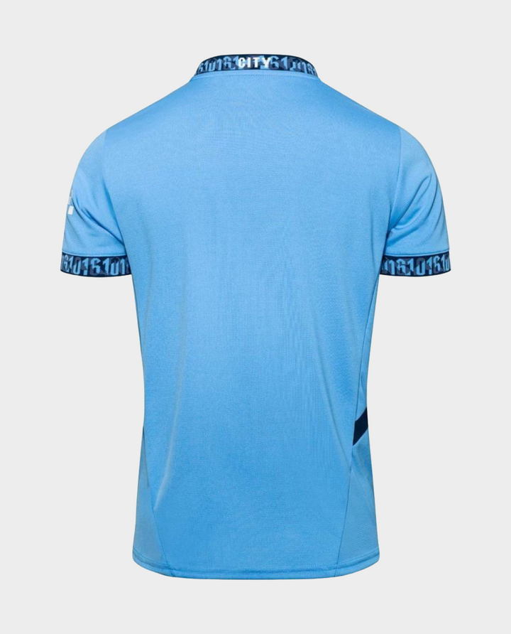 Back view of the Manchester City home jersey 2024 in light blue with stylish collar and sleeve design