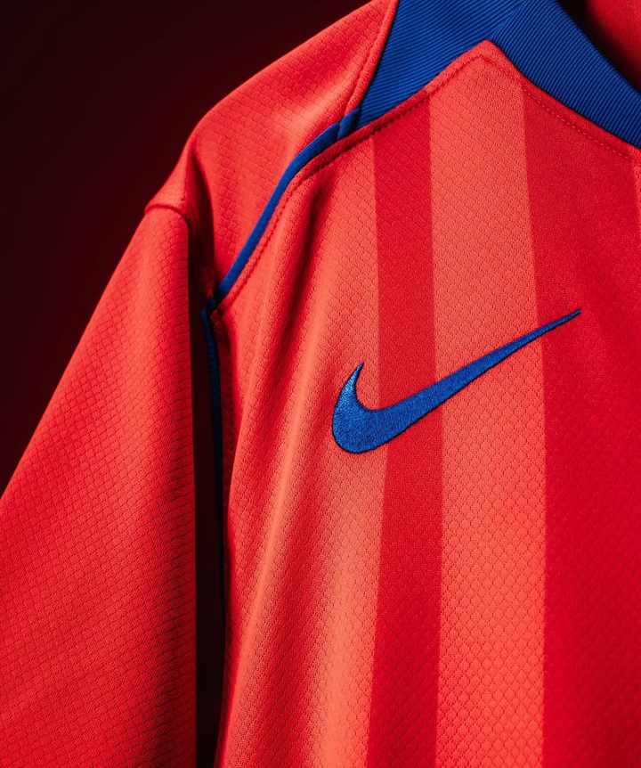 Close-up of the PSG third jersey 2025-26 pre order with detailed stitching and vibrant colors