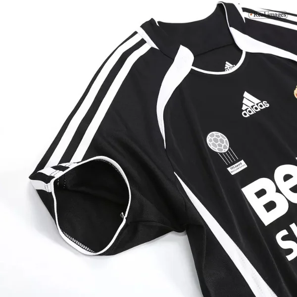 Retro Real Madrid 2006-07 jersey in black featuring classic Adidas design and logo